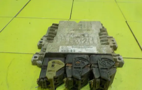 Ford Focus Engine control unit/module BV6112A650NG