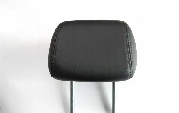 Nissan Qashqai Front seat headrest