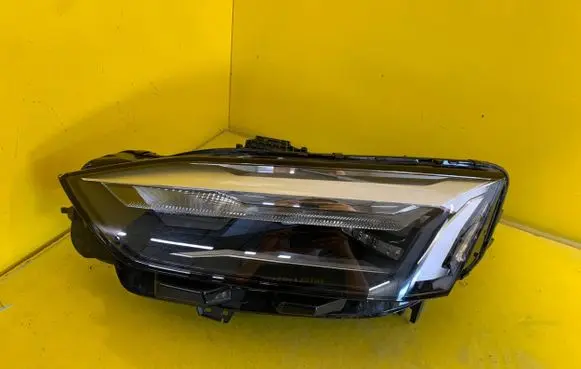 Audi A5 Headlight/headlamp 8W6941011A