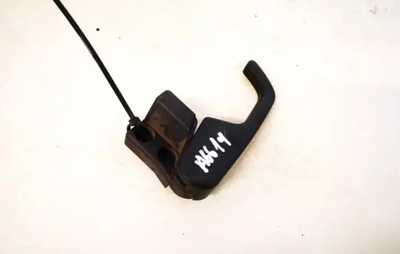 Volkswagen PASSAT B5 Engine bonnet (hood) release handle 3a1823533