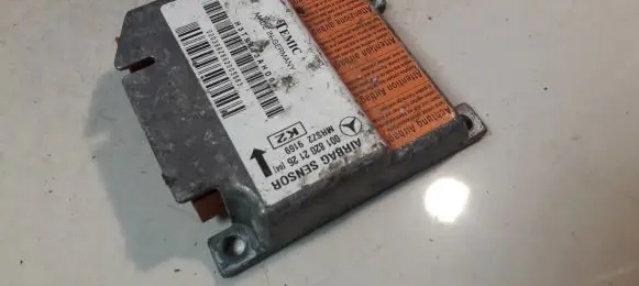 Mercedes-Benz E W210 Airbag control unit/module 0018202126 mrsz29169