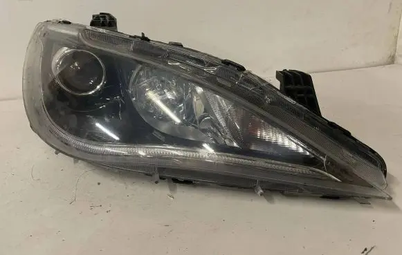 Chrysler Pacifica Headlight/headlamp 080500060 20211024