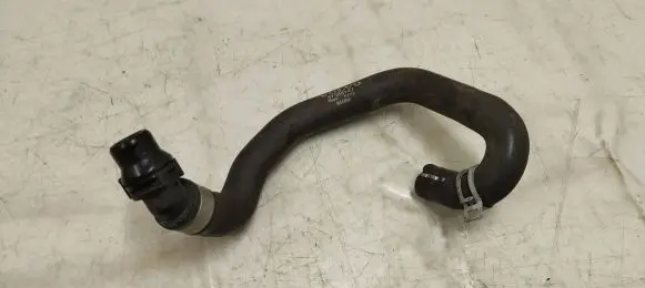 Volvo XC90 Engine coolant pipe/hose 31368147