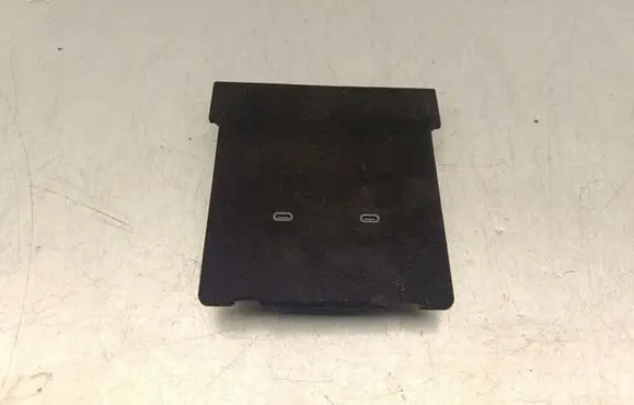 Tesla Model Y USB control unit 165678730A