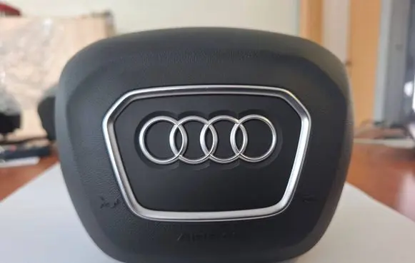 Audi A5 Steering wheel airbag 8W0880201