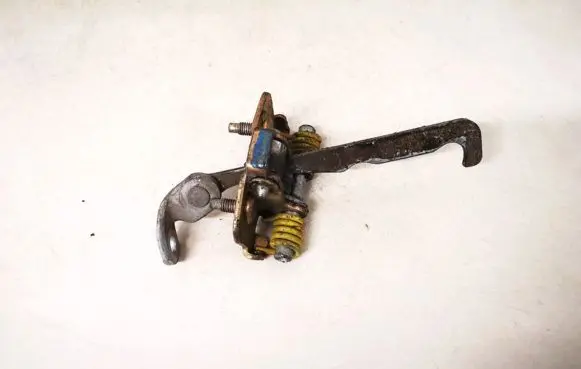 Renault Megane I Front door check strap stopper 