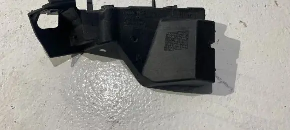 Audi Q5 SQ5 Front bumper mounting bracket 8R0807283