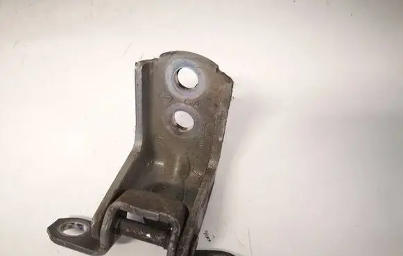 Nissan X-Trail T32 Front door upper hinge 