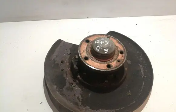 Volvo C70 Rear wheel hub