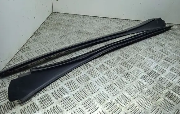 Mercedes-Benz E W238 Windshield trim A2386905700