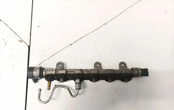 Fuel main line pipe