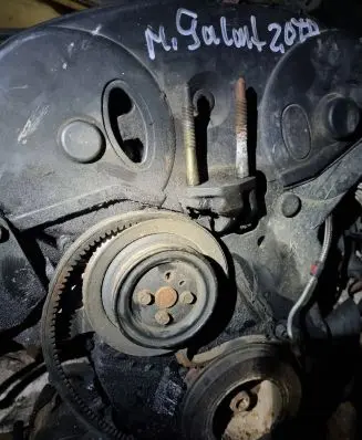 Mitsubishi Galant Engine
