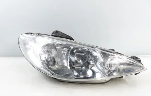 Peugeot 206 Headlight/headlamp 89901125