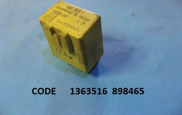 Volvo 460 Window wiper interval relay 1363516 898465