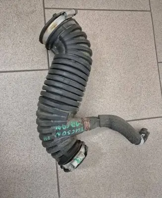 Hyundai Tucson TL Air intake hose/pipe 28130-D3100