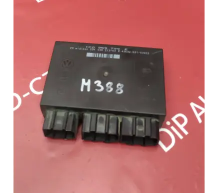 Volkswagen Golf IV Comfort/convenience module 1C0959799E