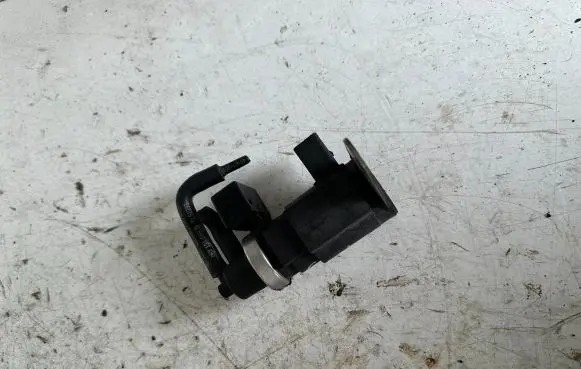 Audi A5 8T 8F Vacuum line/pipe/hose 4E0906628