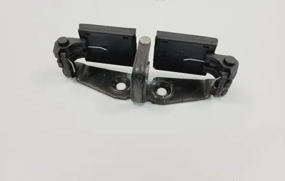 Volkswagen Phaeton Loading door lock loop/hook striker 3D5827517C
