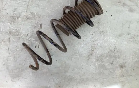 Opel Astra H Front coil spring