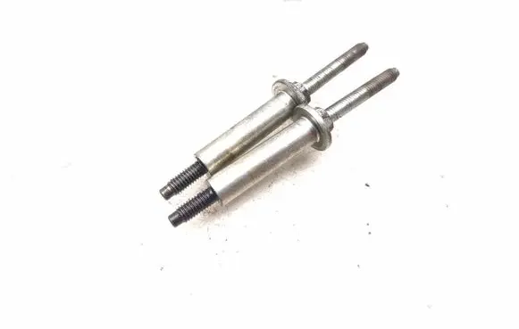 Mazda 6 Fuel Injector clamp holder