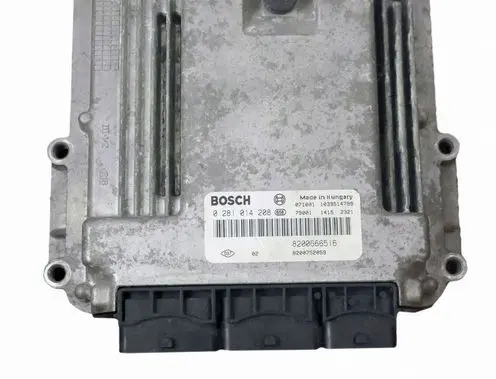 Renault Trafic II (X83) Engine control unit/module 8200666516