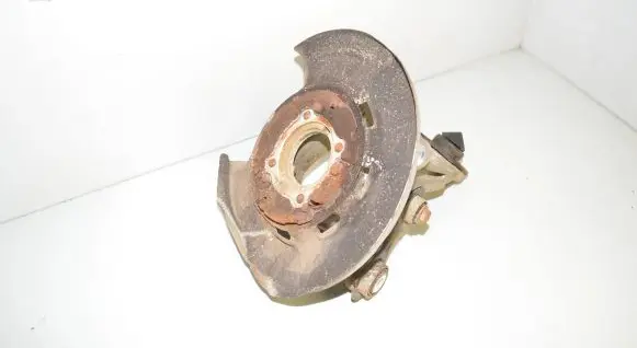 Rear wheel hub