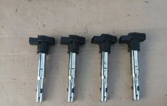 Volkswagen PASSAT B6 High voltage ignition coil 07K905715D
