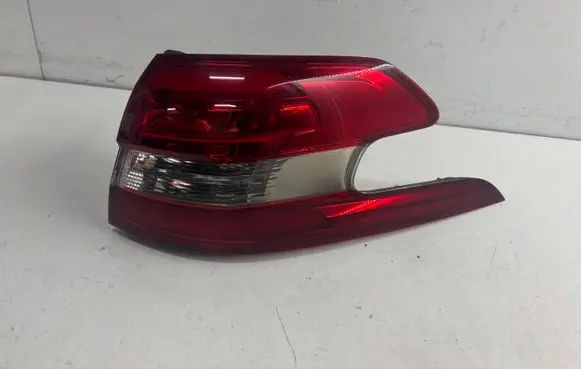 Peugeot 308 Rear/tail lights 9678093880