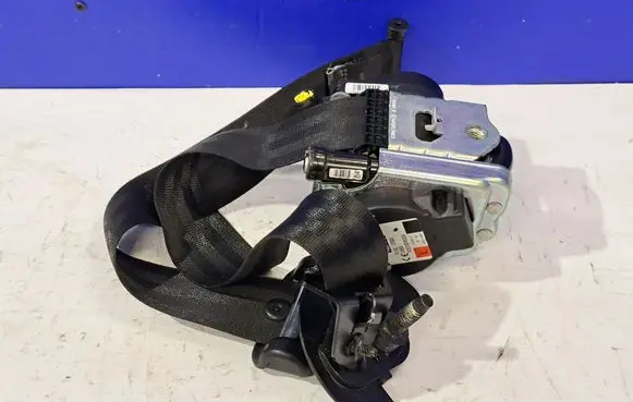 Jaguar XE Front seatbelt HX73611B09AC