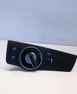Hyundai i40 Light switch 933003Z050