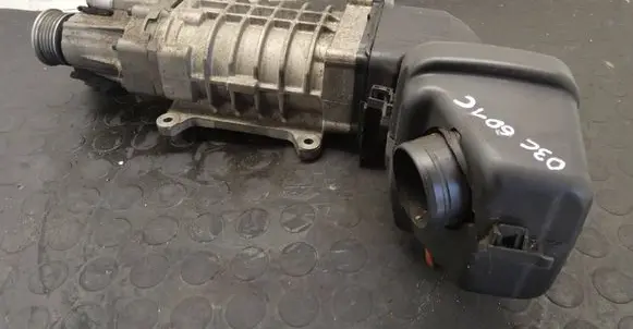 Volkswagen Golf V Supercharger 03C145601C 325484 03C145851C
