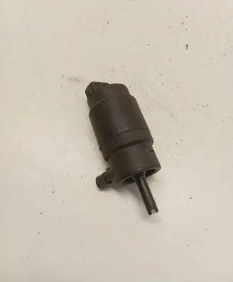 Audi 100 S4 C4 Windscreen/windshield washer pump 20860092