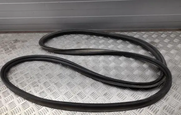 Mercedes-Benz GL X166 Trunk rubber seal (body) A1667400378