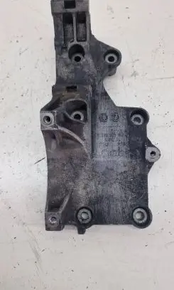 Volkswagen Touran I Engine mounting bracket 03G903143A