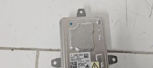 BMW 3 F30 F35 F31 Headlight ballast module Xenon 7296090 130732931700 10EEG111308