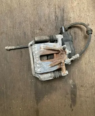 Land Rover Evoque I Rear brake caliper 32337647