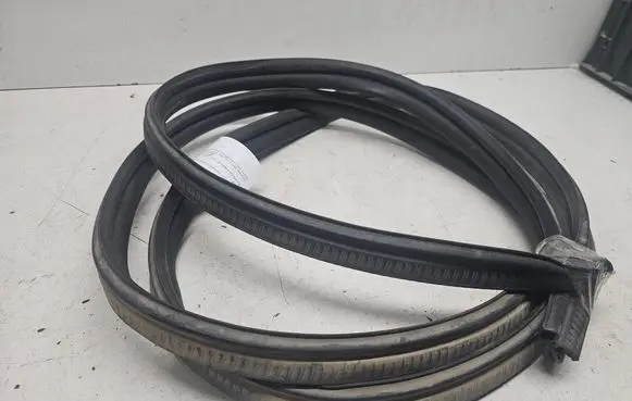 Ford Focus C-MAX Trunk rubber seal (body) 1234