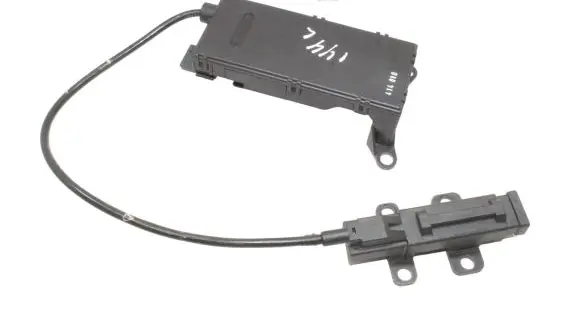 Mercedes-Benz SL R230 Keyless system antenna A2308200075