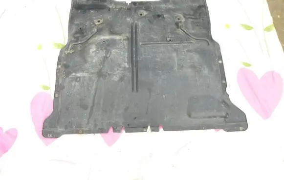 Volkswagen T-Cross Engine splash shield/under tray 2Q0825236G 2Q0825236H
