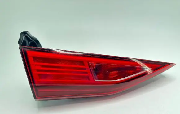 Audi A3 8Y Tailgate rear/tail lights 8Y0945075