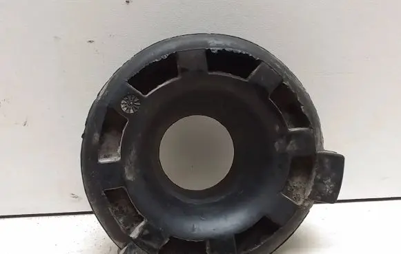 Renault Laguna II Front coil spring rubber mount 7700416162