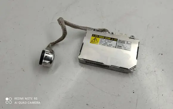 Land Rover Discovery 3 - LR3 Headlight ballast module Xenon 390016488 0311000250