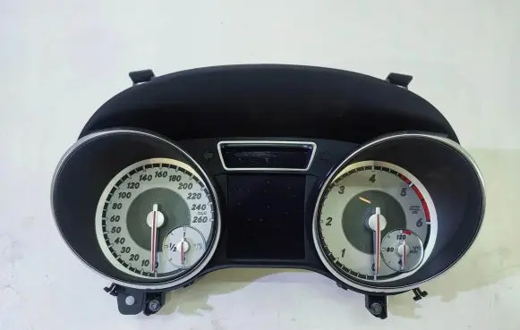 Mercedes-Benz GLA W156 Speedometer (instrument cluster) A1569004501