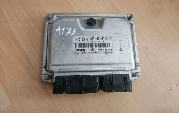 Audi A6 Allroad C5 Engine control unit/module 4B2907401J
