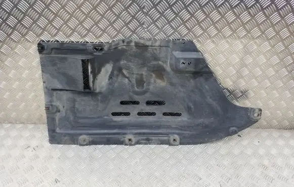 Center/middle under tray cover