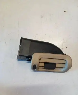Volvo S80 Rear air vent grill 06E5365
