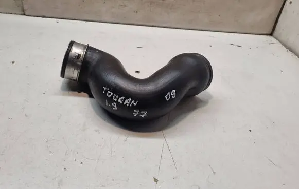 Volkswagen Touran I Intercooler hose/pipe 