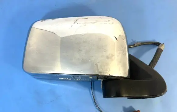 Nissan Navara D40 Front door electric wing mirror E4012089