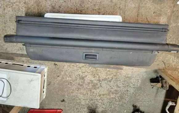 Renault Megane II Parcel shelf load cover 
