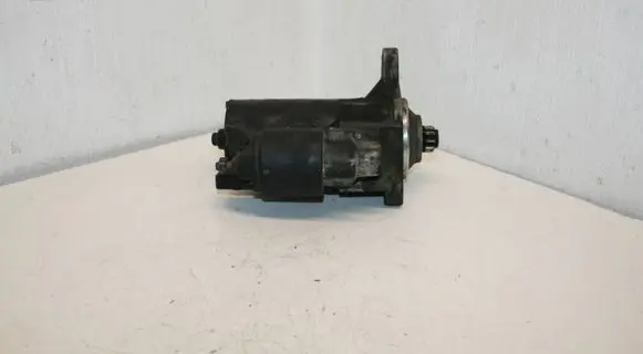 Volkswagen Golf IV Starter motor 1005821879